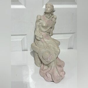 Austin Sculpture Signed Alice Heath 1988